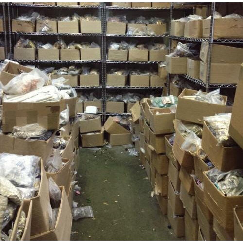 1/2 lb Jewelry Mix Lot New NiB NwT Necklaces Bracelets Earrings CARDED - read